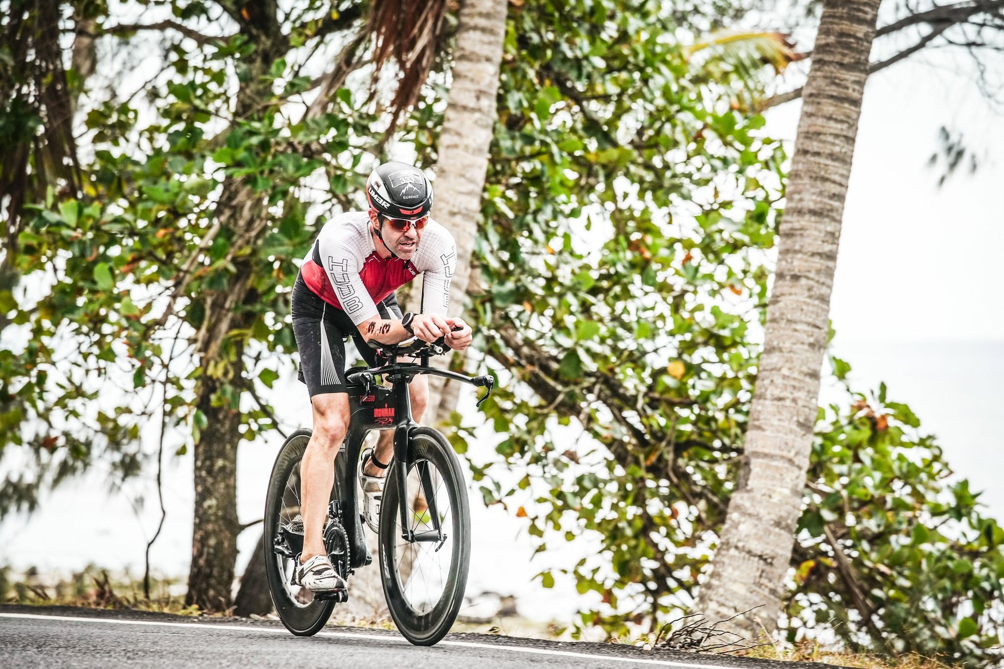 Leighton Wells racing on a time-trial bicycle.